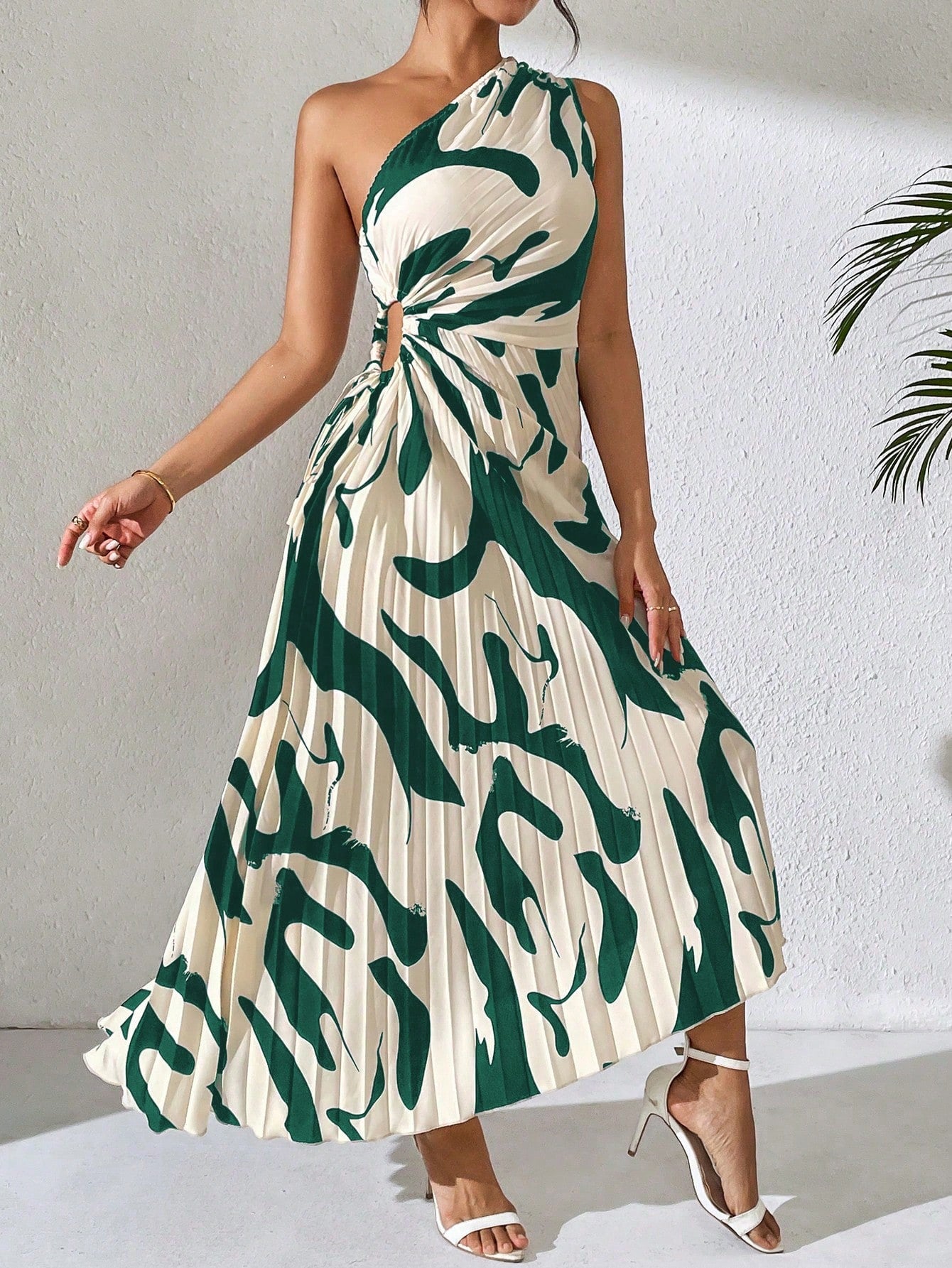 Vestido Longo Plissado Assimétrico