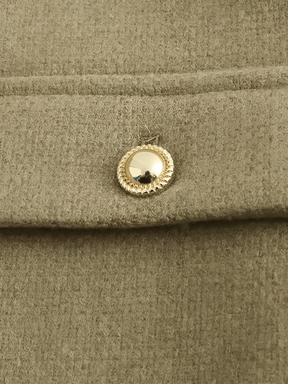 Casaco Tweed com Bolsos Decorativos e Fechamento em Botões - Angelique