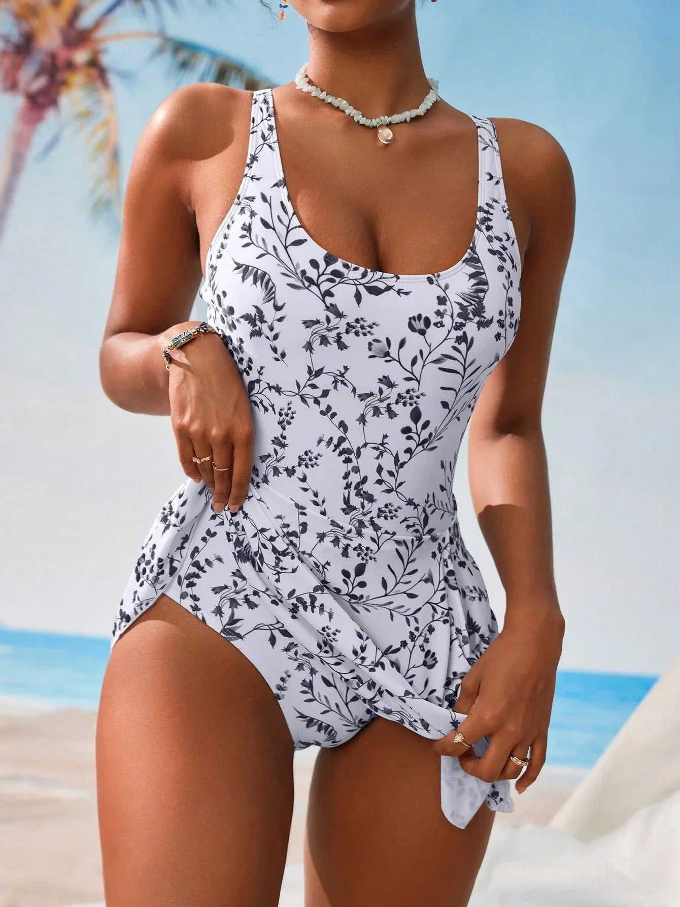 Maiô Estampado com Plantas