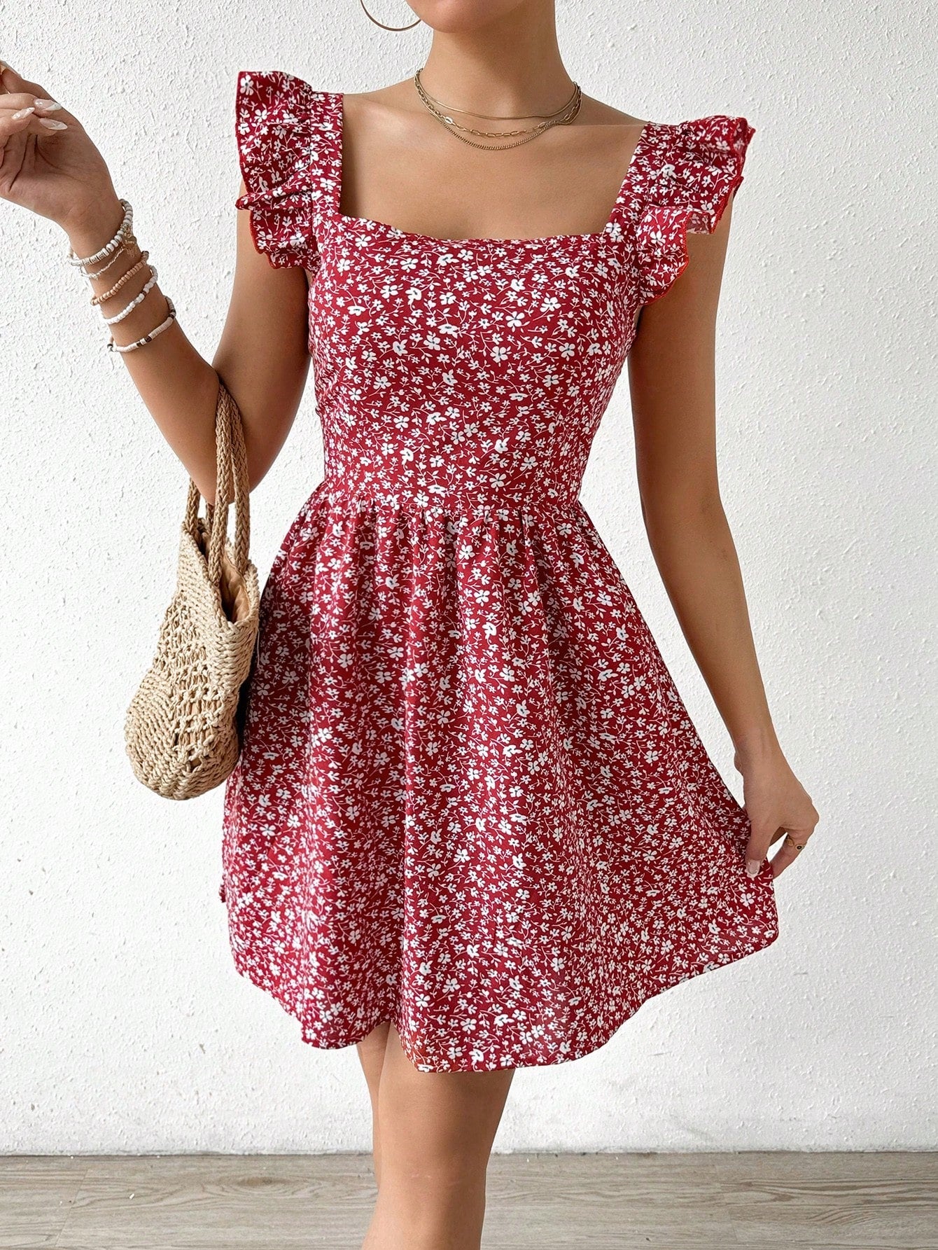 Vestido com Estampa Aleatória e Manga Curta para Férias